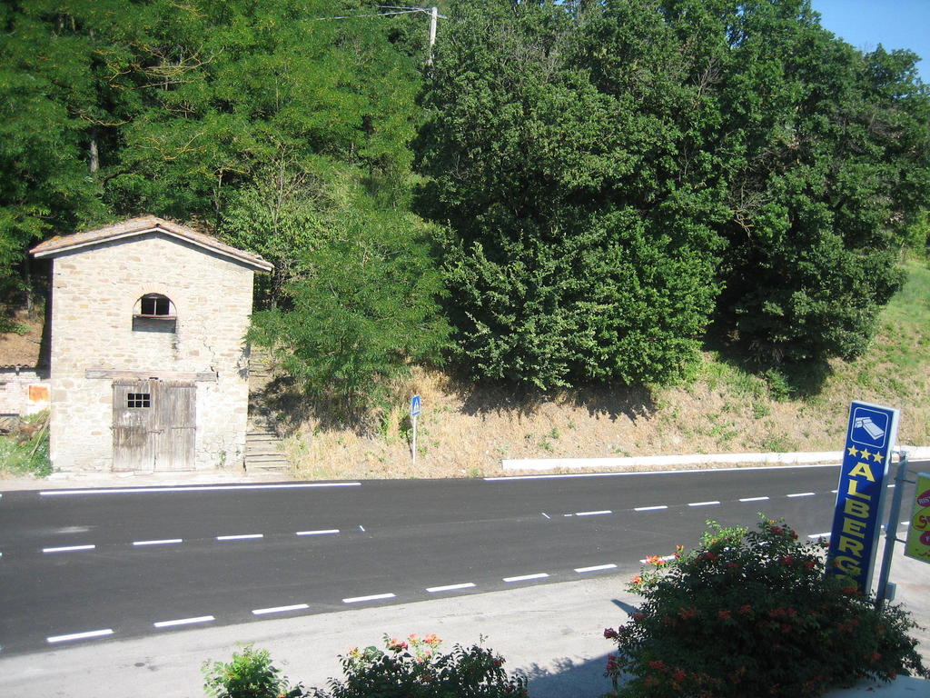 Albergo Ristorante Sterlina Grizzana Dış mekan fotoğraf