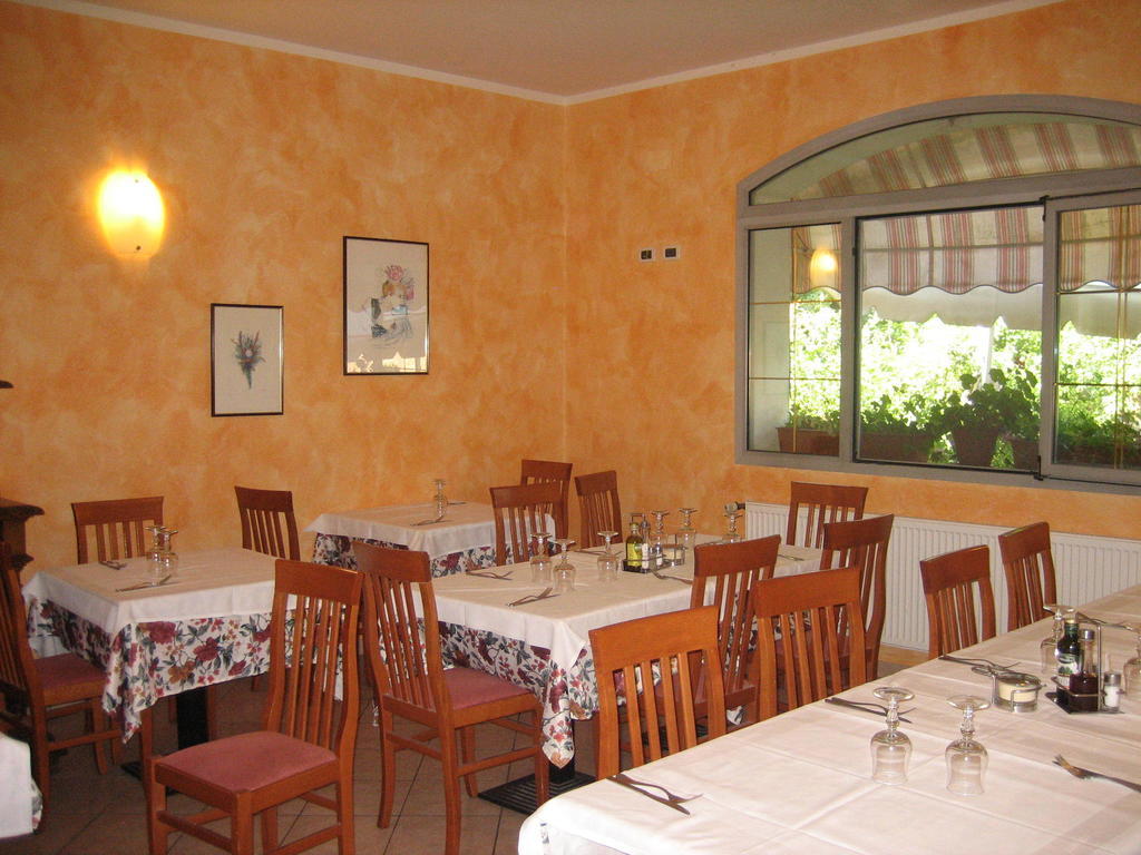 Albergo Ristorante Sterlina Grizzana Oda fotoğraf